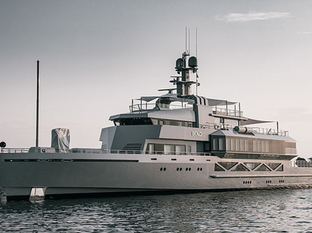 Le nouveau Bold signé Espen Oeino. Un yacht de 85 mètres aux allures de cuirassier ! Nautisme Article