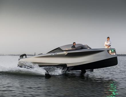Le nouveau joystickdu Flying Yacht crée une nouvelle expérience de navigation. Nautisme Article