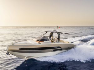 Invictus 320 GT : exercice de style