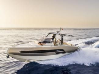 Invictus 320 GT : exercice de style