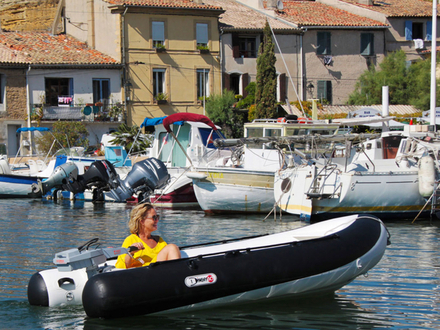 Il suffit de quelques minutes pour déballer et gonfler le DinghyGo. Nautisme Article