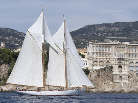 Cette année le prix de la Monaco Classic Week 2019 a été attribué à la grande goélette aurique : Puritan, signée John Alden et créée en 1930 Nautisme Article
