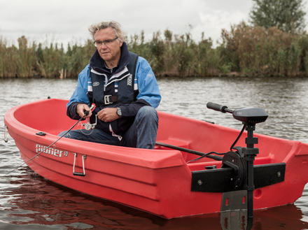 Le nouveau modèle M32 est doté de fonctionnalités qui permettent de manoeuvrer le bateau très facilement. Il est le plus puissant des moteurs électriques. Le nouveau modèle M32 est doté de fonctionnalités qui permettent de manoeuvrer le bateau très facilement. Il est le plus puissant des moteurs électriques.