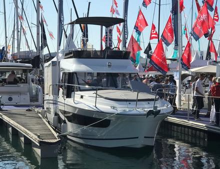 Le MF 1095 Fly sera aussi proposé avec une double motorisation hors-bord. Nautisme Article