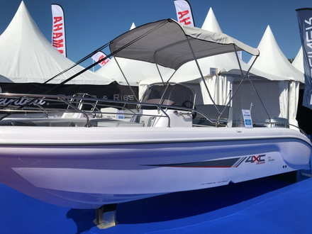 Honda Marine propose également avec son partenaire Ranieri, une nouvelle gamme de bateaux 4XC. Nautisme Article
