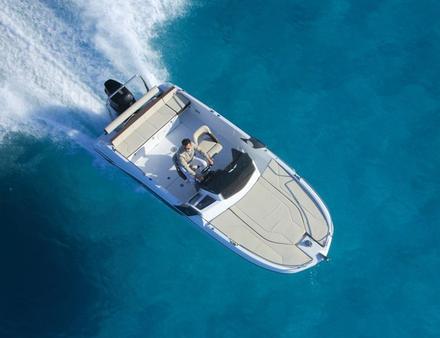 Cette offre concerne des modèles de bateaux bien précis à savoir chez Zodiac : Medline 660 et Bombard Sunrider 550, et chez Bénéteau, les Flyer 6.6 Sun Deck et Space Deck. Nautisme Article