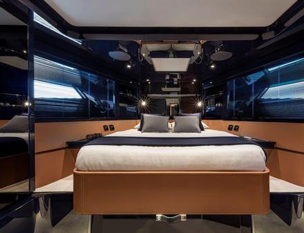 Une cabine propriétaire de très belle facture qui renforce le caractère luxueux du Riva. Nautisme Article