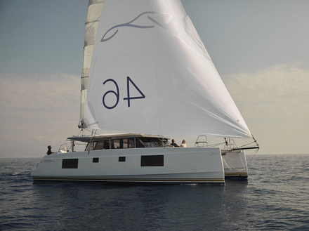 En restant fidèle au concept Open qu'il a popularisé, le chantier Nautitech monte en gamme avec ce 46 nouvelle version... Nautisme Article