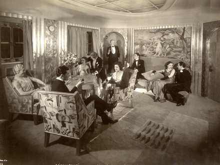 Byron Company, le salon de la grande suite de luxe orné d'une oeuvre de Paul Vera, avant 1939. Nautisme Article