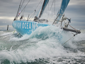 Transat Jacques Vabre :  collision avec un OFNI pour Time For Oceans