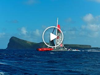 Francis Joyon établit un nouveau record ! 
