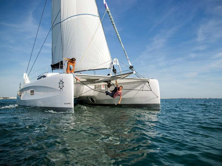 Le catamaran Outremer 45 est un des modèles à succès du chantier Outremer Yachting (du groupe Grand Large Yachting) depuis plusieurs années maintenant. Le catamaran Outremer 45 est un des modèles à succès du chantier Outremer Yachting (du groupe Grand Large Yachting) depuis plusieurs années maintenant.