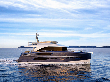 Cor D. Rover s'est appuyé sur son vaste savoir-faire en matière de conception pour créer un extérieur robuste et élégant à la fois pour le Beach 55. Une attraction vedette sur ce motor yacht : le pont avant  Cor D. Rover s'est appuyé sur son vaste savoir-faire en matière de conception pour créer un extérieur robuste et élégant à la fois pour le Beach 55. Une attraction vedette sur ce motor yacht : le pont avant