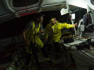 VIDEO : à bord du Maxi Edmond de Rothschild,...