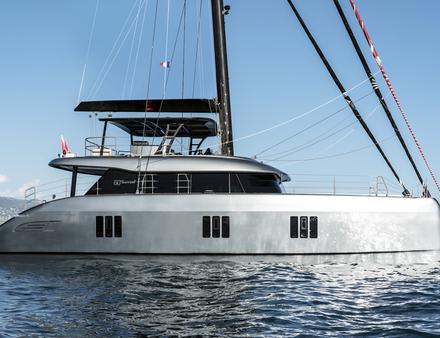 Le chantier Sunreef a travaillé sur le poids et le système de propulsion électrique du catamaran permettant de réduire son impact sur l'environnement... Nautisme Article