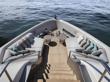 Nouveauté 2020 du chantier italien, le SD96 est le plus petit motor-yacht de la série. Nautisme Article