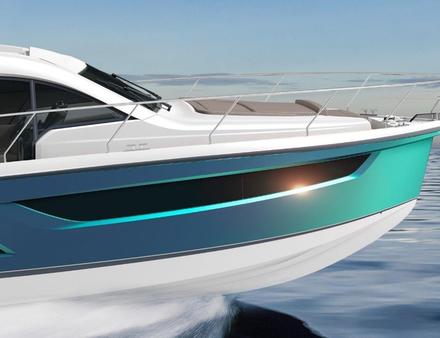 Design moderne, couleur de gel-coat originale et de larges ouvertures sur la coque. Nautisme Article