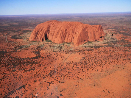 "Toute la région du centre rouge avec le Ayers Rock, Alice Springs et le parc national d'Uluru n'est pas touchée par les incendies... "Toute la région du centre rouge avec le Ayers Rock, Alice Springs et le parc national d'Uluru n'est pas touchée par les incendies...