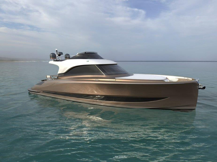 Design à la fois moderne et vintage, pour la déclinaison Fly du Solaris 48. Nautisme Article