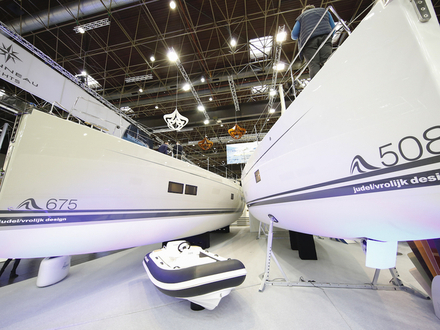 Les voiliers et catamarans sont regroupés dans les halls 15,16 et 17 du salon de Düsseldorf. 