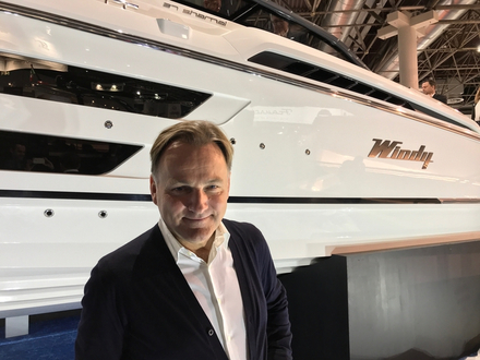 Architecte de renom dans le yachting, Espen Oeino signe le design du nouveau Windy 37.  Architecte de renom dans le yachting, Espen Oeino signe le design du nouveau Windy 37.