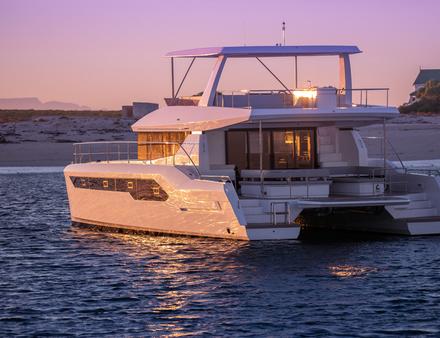 Le Leopard 53 PC, un catamaran à moteur dévoilé en avant-première mondiale à Miami. Nautisme Article