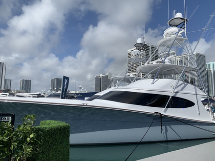 A bord du GT65, tout a été pensé pour la pêche au gros : large cockpit, tower-fish et de nombreux rangements pour le matériel. Nautisme Article