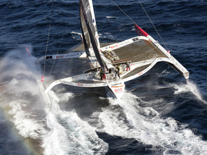 Francis Joyon : des conditions extrêmes à 2 jours de l'arrivée  
