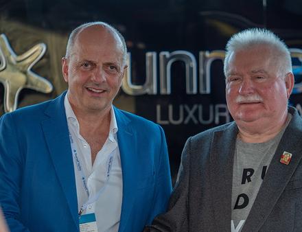 Francis Lapp, fondateur de Sunreef Yachts, avec Lech Walesa, ancien président de la Pologne Nautisme Article