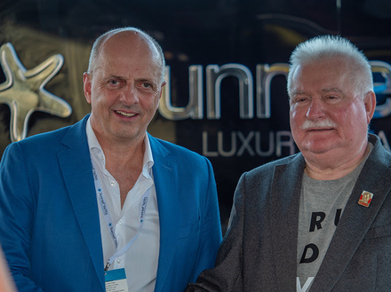 Francis Lapp, fondateur de Sunreef Yachts, avec Lech Walesa, ancien président de la Pologne Nautisme Article