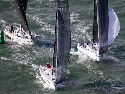 Au programme : deux manches côtières lundi 16 et mardi 17 mars, une journée off le mercredi puis le départ de la grande course jeudi 19 mars à 13h, avec une ETA le samedi 21 aux Sables d'Olonne. Nautisme Article