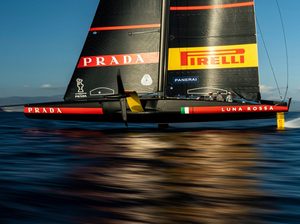 Vidéo America's Cup : en attendant Cagliari, immersion à bord de Luna Rossa