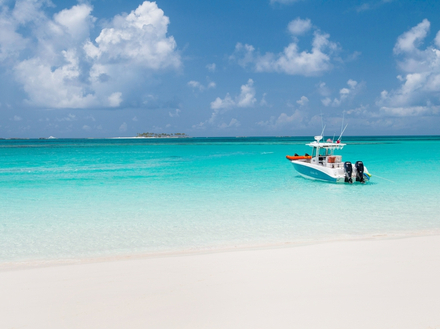 "L'hiver est une haute saison tarifaire dû à la fréquentation des Américains qui viennent en week-end mais d'un point de vue climatique, on peut se rendre aux Bahamas toute l'année. "