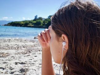 Confinement : 10 podcasts à écouter sur le...