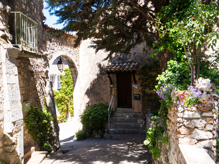 Village sur la route des Gorges
