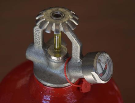 Déclenchement automatique sur extincteur dans le compartiment moteur Nautisme Article