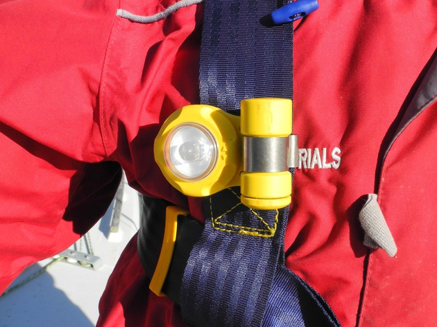 Eclairage individuel sur gilet Nautisme Article