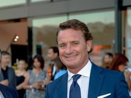 D'origine italienne, Andrea Dini est un entrepreneur spécialisé dans le yachting basé à Monaco.  D'origine italienne, Andrea Dini est un entrepreneur spécialisé dans le yachting basé à Monaco.