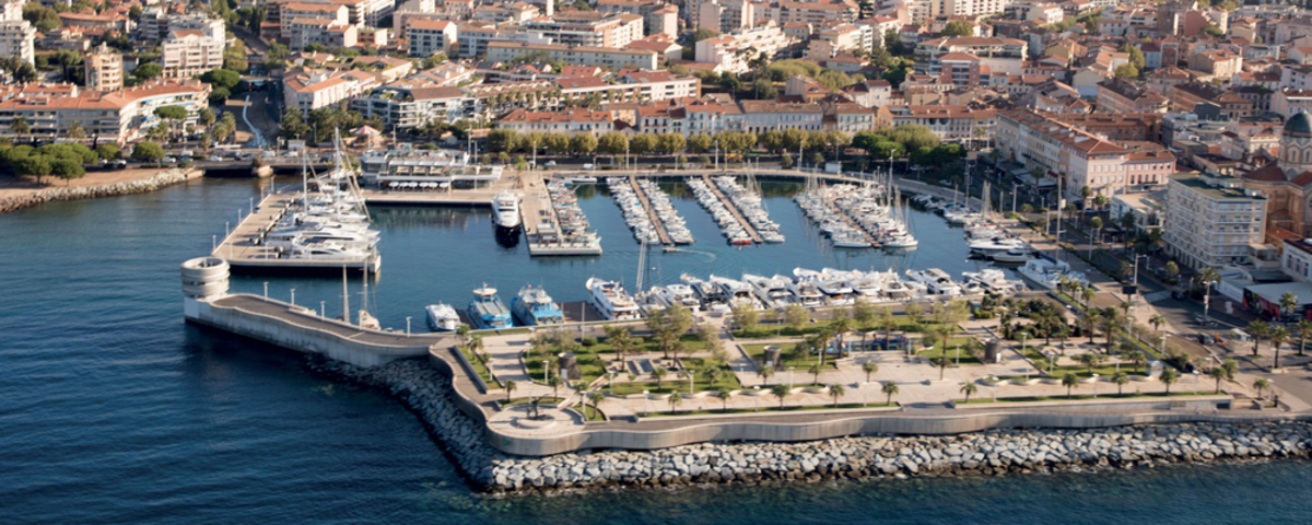 Au Vieux Port de Saint-Raphaël « Il y a du monde sur les pontons, on ...
