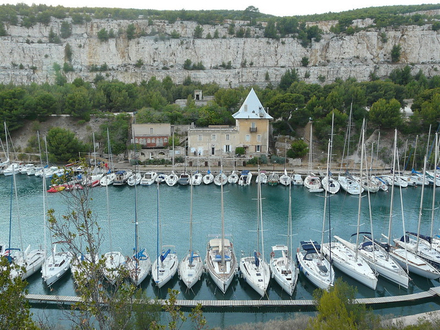 Cassis, la Ciotat, Martigues... etc seront désormais ouvertes au public, les plages de Marseille resteront cependant fermées jusqu'à nouvel ordre.