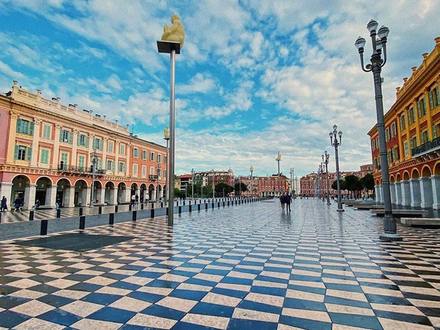 Tout le monde se prépare, car ici il commence à faire très beau et nous attendons les vacanciers qui sont sûrement impatients de ressortir.