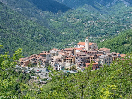 Nous avons partagé les paysages et la culture de l'ensemble de la métropole de Nice, de la mer aux montagnes en passant par des villes perchées à la gastronomie niçoise.