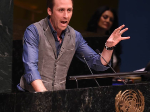 Journée mondiale de l'océan : il est encore temps de sauver les océans, insiste Philippe Cousteau