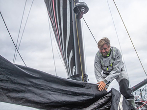 Vidéo : Alex Thomson de retour sur l'eau à bord d'Hugo Boss ! 