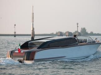 Thunder : un taxi vénitien soucieux de...