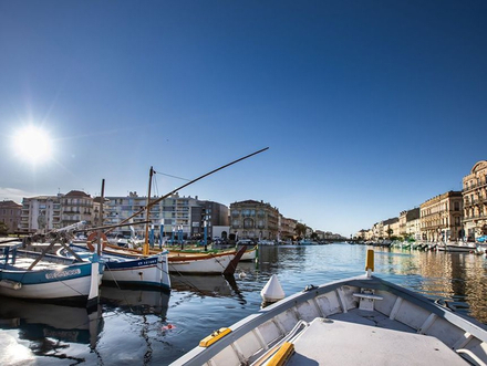 Aujourd'hui nous pouvons affirmer que nous avons des vacanciers qui viennent toute l'année, notamment grâce à l'offre culturelle de Sète.