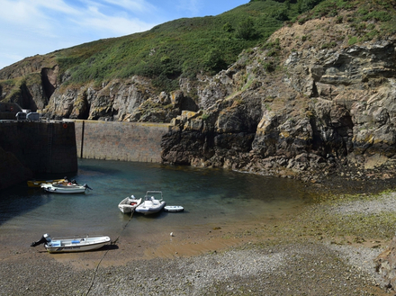 Sercq - Port creux marée basse Sercq - Port creux marée basse