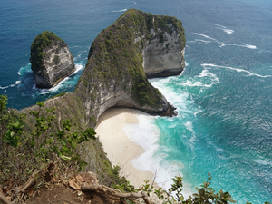 Bali prévoit de rouvrir en septembre aux touristes étrangers