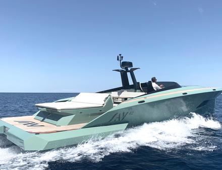 Venu d'Allemagne, le nouveau Say 42 Carbon fera son apparition cet automne... Nautisme Article