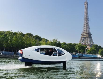 Sorte de taxis volants à foils, les SeaBubbles fonctionnent à l'hydrogène. Nautisme Article